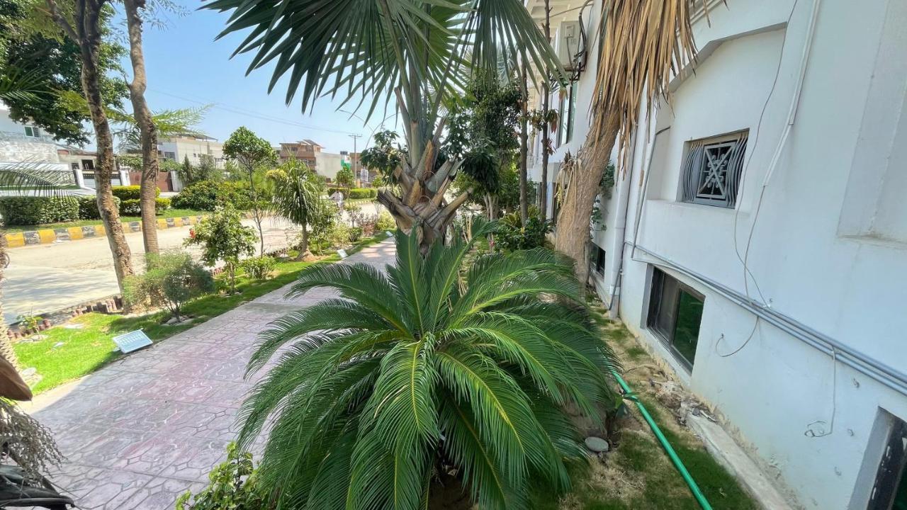 Midways Guest House And Hotels Islamabad Exterior photo
