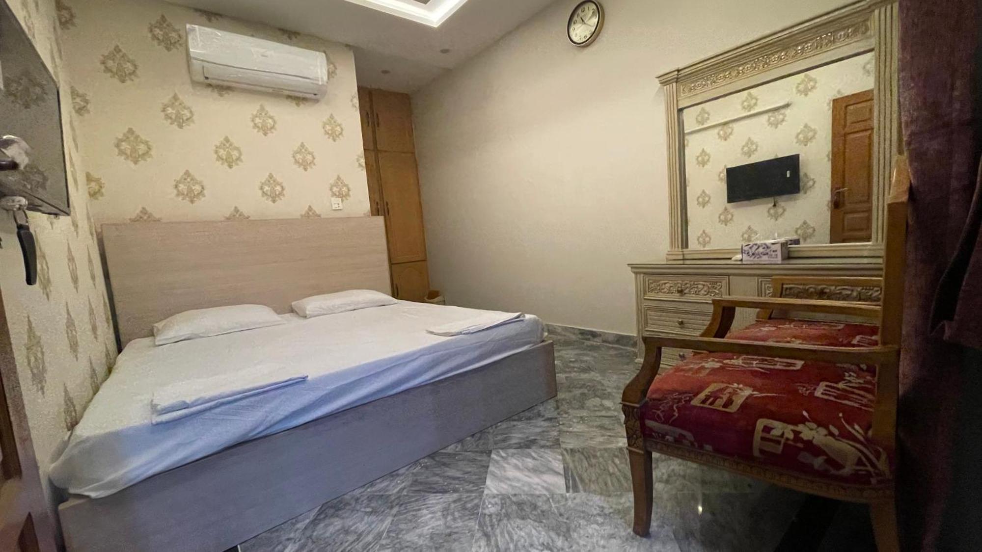 Midways Guest House And Hotels Islamabad Exterior photo